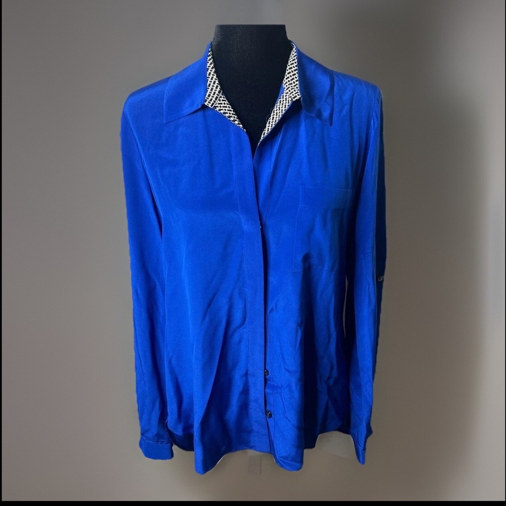 Diane von Furstenburg silk royal blue‎ blouse medium chain link 8